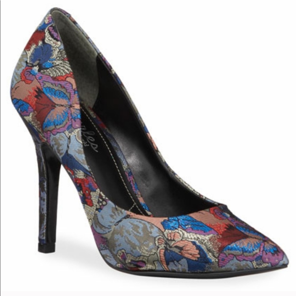 Patterned Statement Pump - image 1